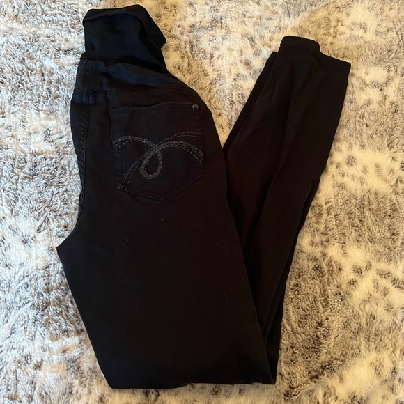 Maternity Jeans - Picture 1 of 5